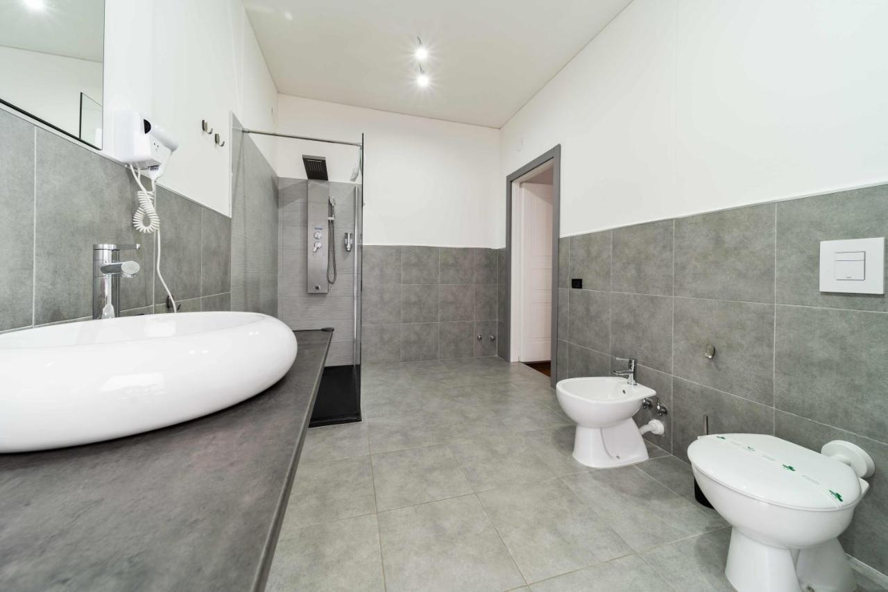 Dante 138 Class Rooms & Apartments บารี ภายนอก รูปภาพ